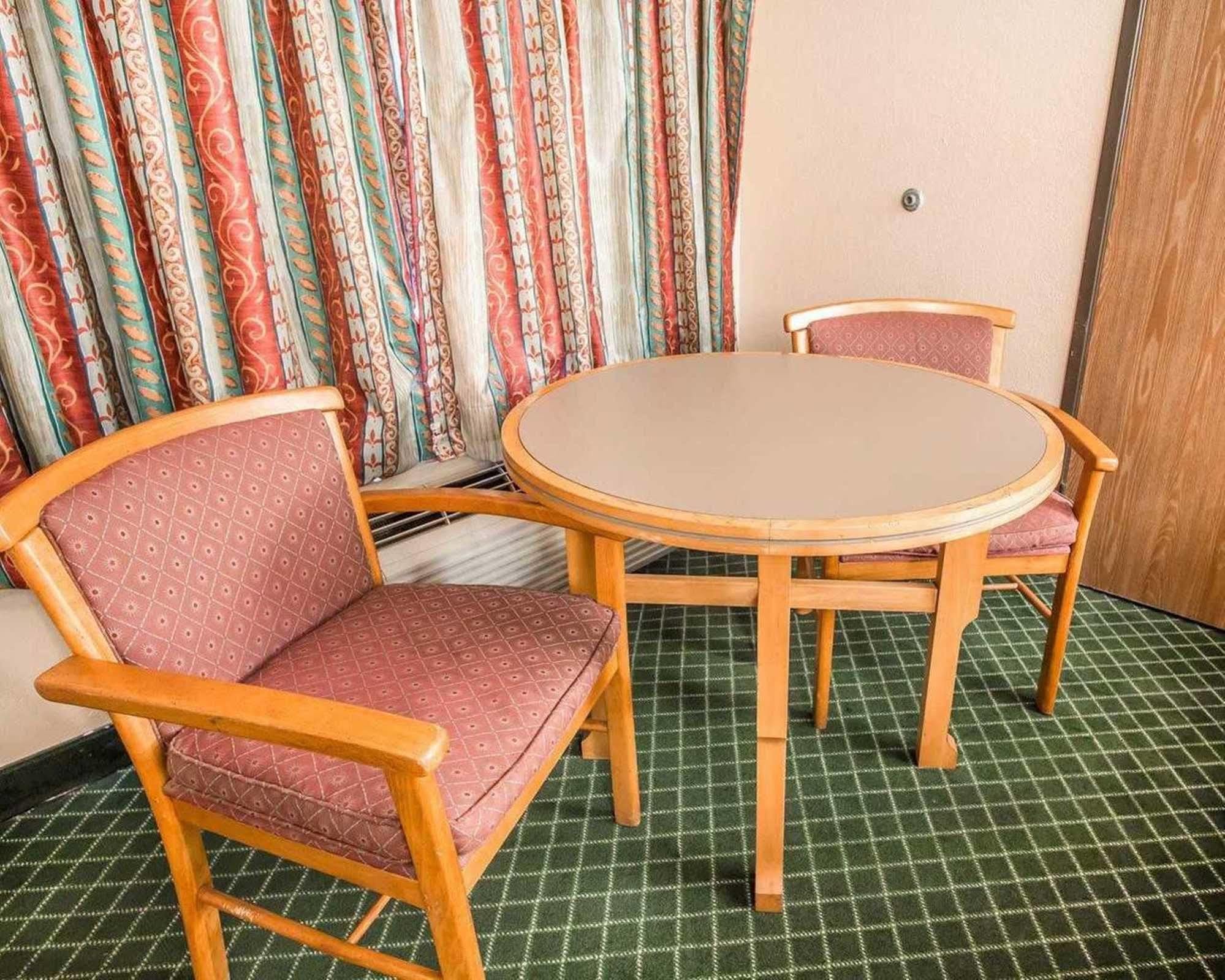Econo Lodge Pooler - Savannah I-95 Luaran gambar